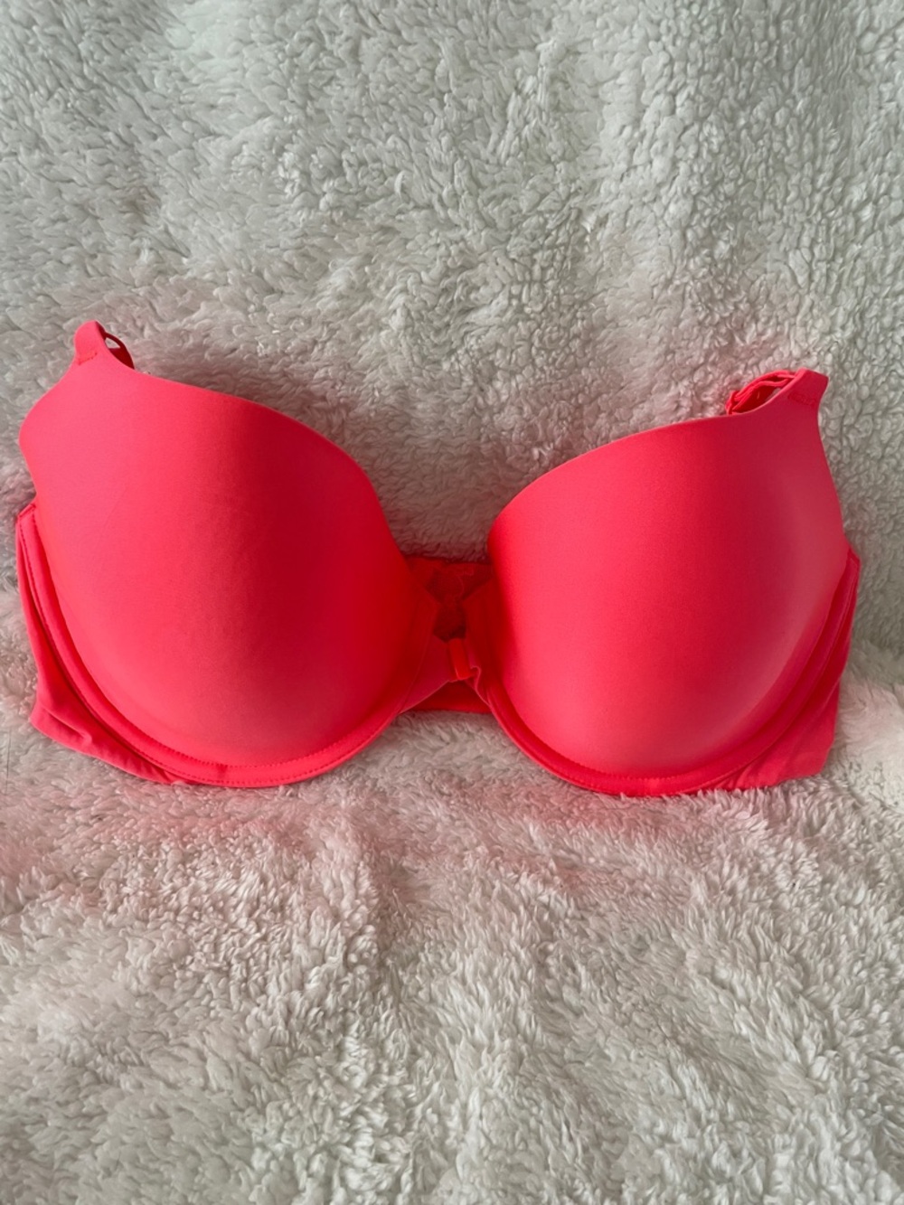 Women’s Hot Pink Convertible T-Shirt Bra